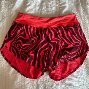 NWOT OUTDOOR VOICES 4” Hudson Shorts in Poppy Swirl